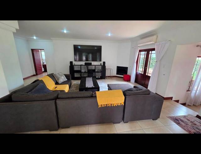 7 BEDROOM HOUSE FOR SALE IN MIDSTREAM ESTATE